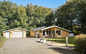 Amazing Home In Toftlund With Wifi